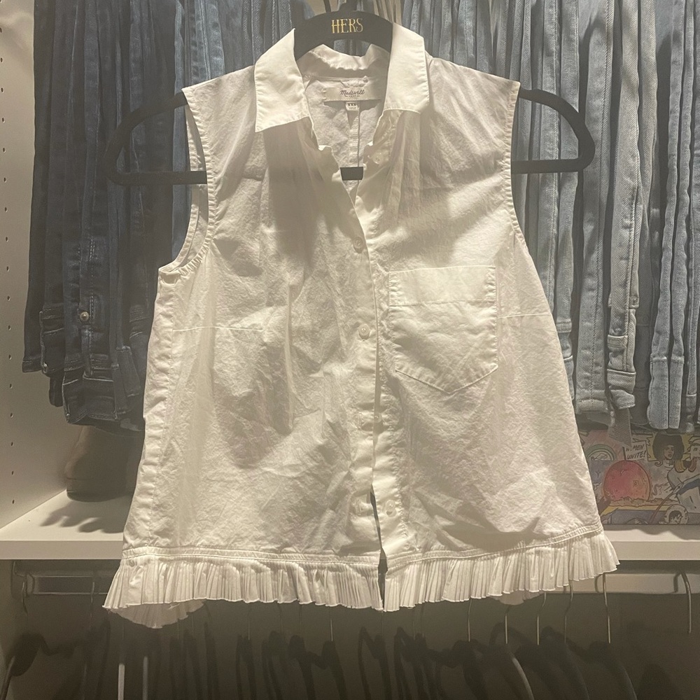 Madewell white sleeveless button up